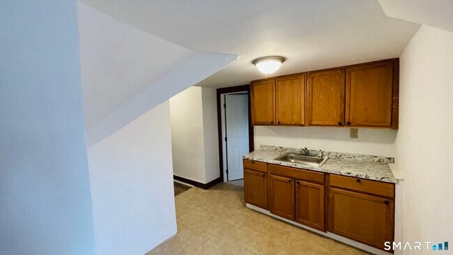 Building Photo - 58 E Pearl St