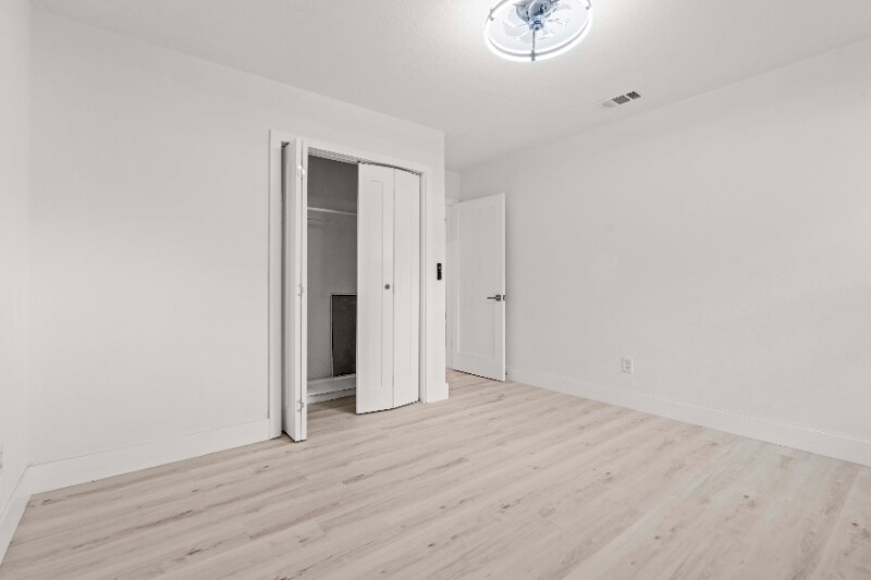 Building Photo - 1369 Pine Brook Dr