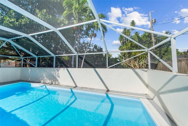 Building Photo - 9915 SW 212th St