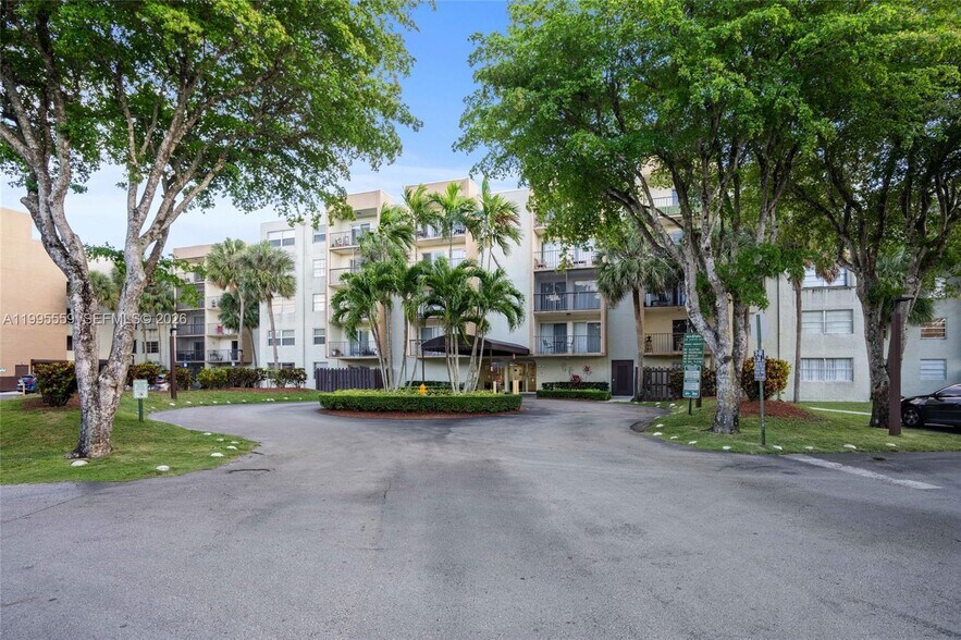 Building Photo - 14250 SW 62nd St