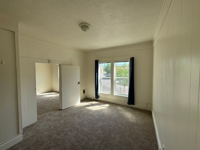 Building Photo - 309-361 NW Jackson