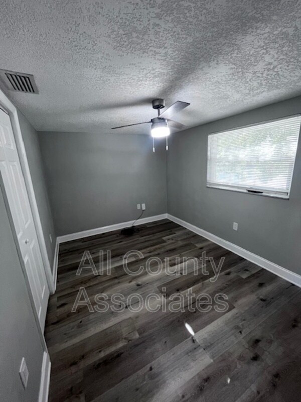 Building Photo - 7821 Flintlock Dr