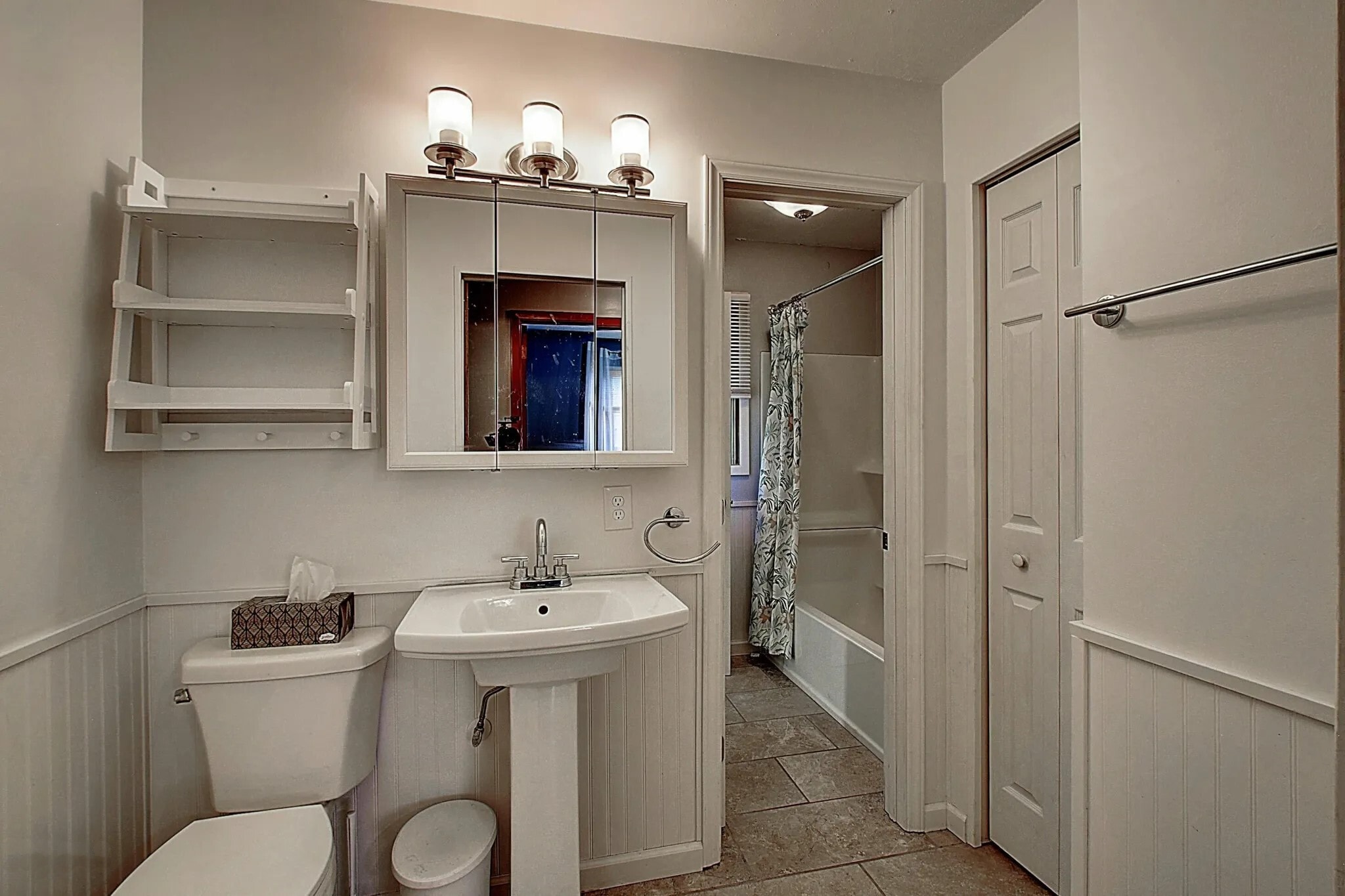 Second bathroom - 4011 W Englewood Blvd