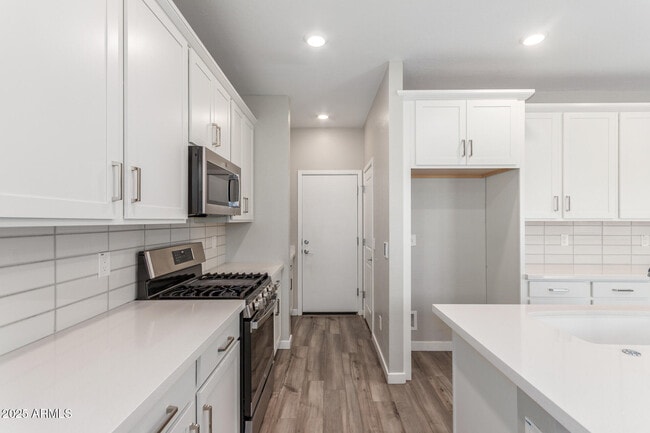 Building Photo - 4833 S Ferric