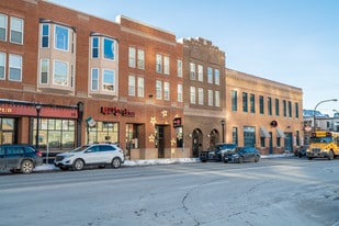 Building Photo - Neon Flats Apartments | NEWLY RENOVATED!