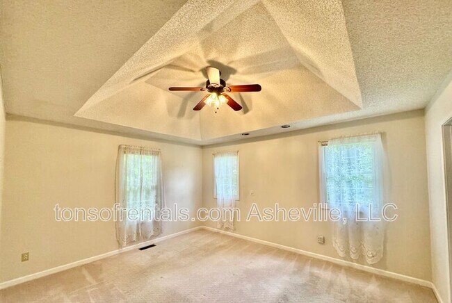 Building Photo - 200 Turkey Pine Ct