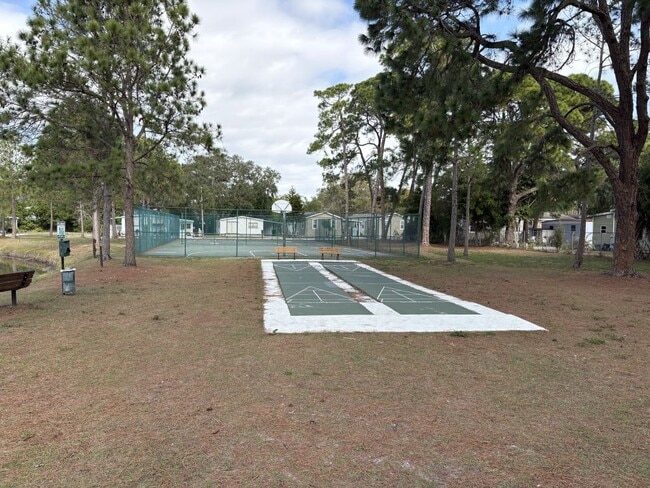 Building Photo - 7501 142nd Ave N