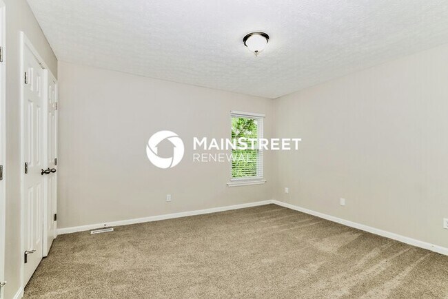 Building Photo - 3 Bedroom Pet-Friendly Home in LOUISVILLE,...