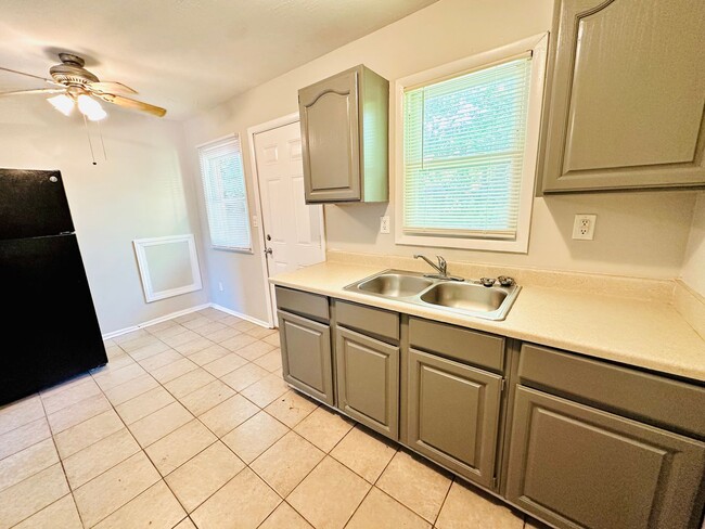 Building Photo - Updated three bedroom ranch in Okolona now...