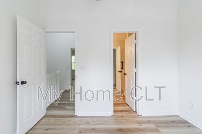 Building Photo - 1766 Forest Side Ln