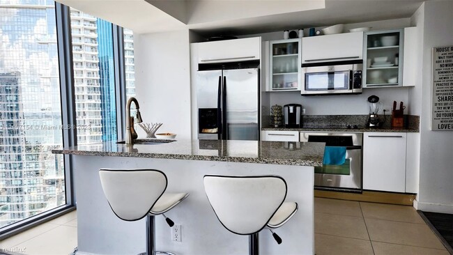 Building Photo - 2 br, 2 bath Condo - 888 Biscayne Blvd Apt...
