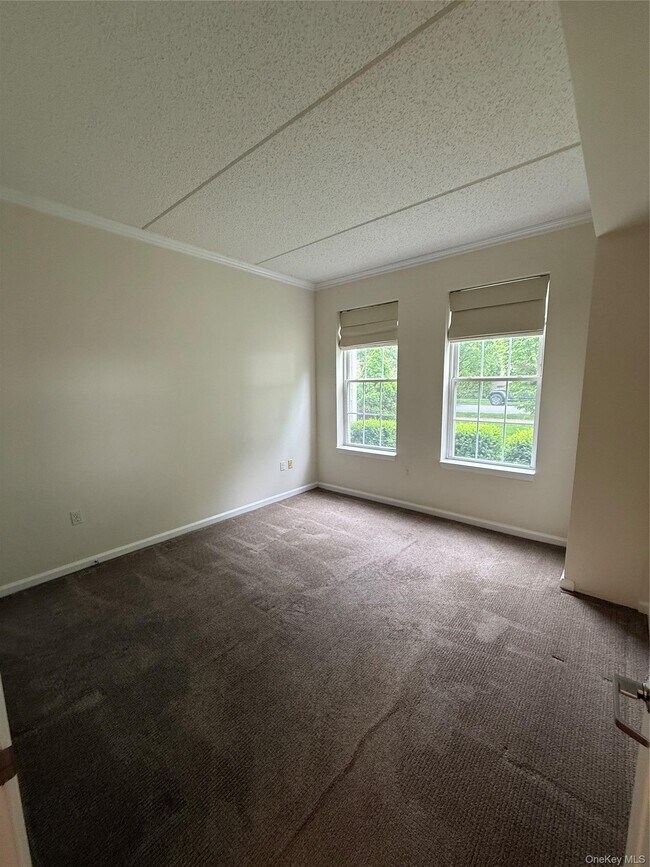 Building Photo - 31 Greenridge Ave