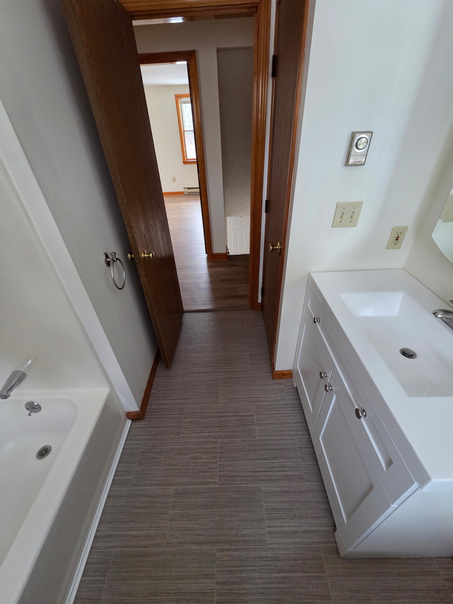 Building Photo - 12B Mabel Ave