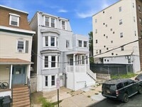 Building Photo - 17 Lamartine Ave