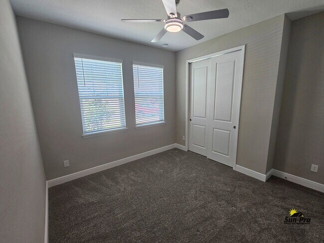 Building Photo - 379 Birkdale Dr