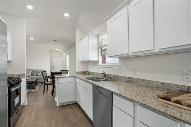 Building Photo - 649 Lightheart Ln