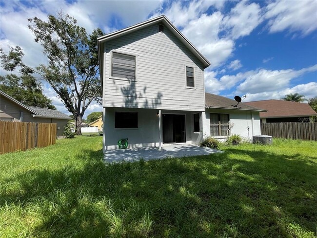 Building Photo - 10821 Kenbrook Dr