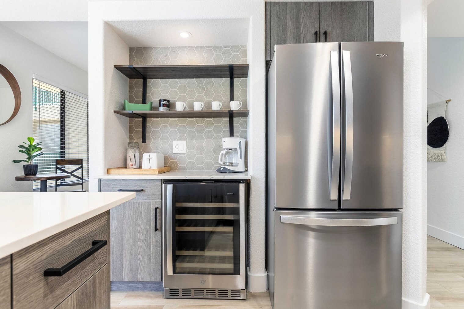 Building Photo - 15608 N 71st St