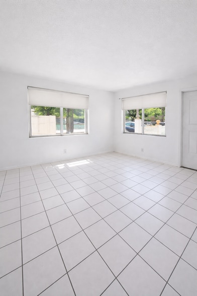 Building Photo - 623 NE 2nd St