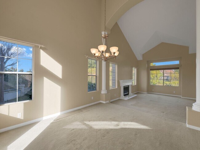 Building Photo - Spacious Newbury Park Rental | Grand Entry, Bonus Room & Covered Patio