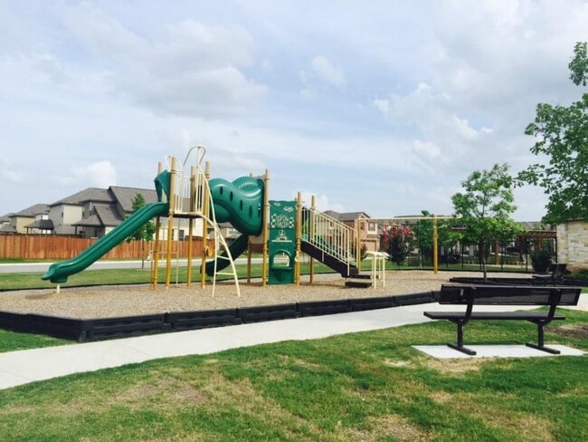 Building Photo - 4016 Tranquil Ln