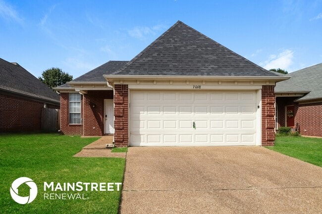 Building Photo - 7068 Kings Crown Dr