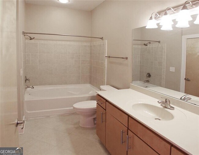 Building Photo - 2630 Talley St