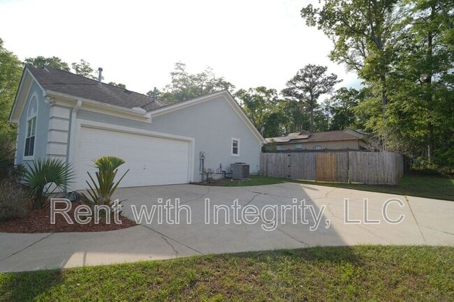 Building Photo - 1908 Wagon Wheel Cir E