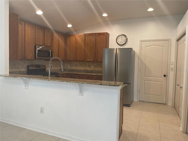 Building Photo - 6117 Gentle Ben Cir