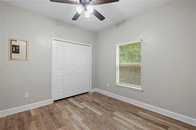 Building Photo - 25726 SW 19 Ave
