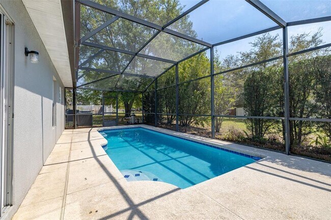 Building Photo - 624 Blake Ave