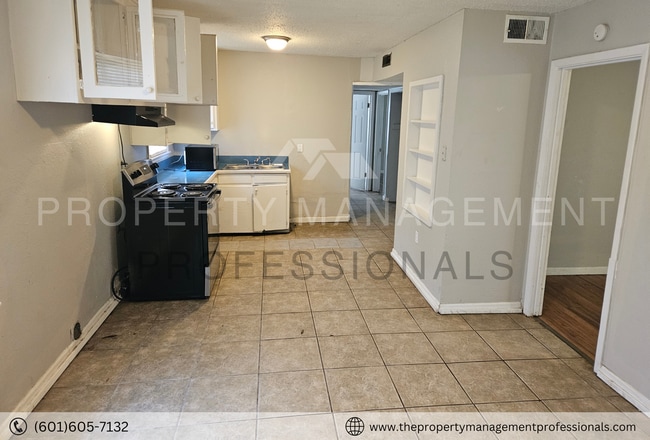 Building Photo - 1324 Marydale Dr