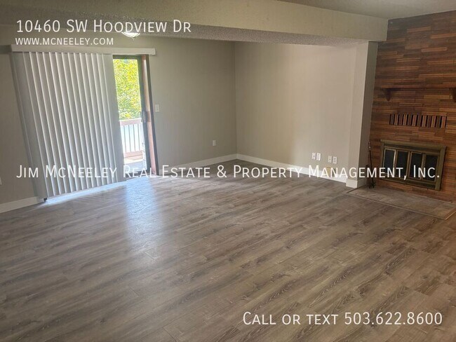 Building Photo - 10460 SW Hoodview Dr