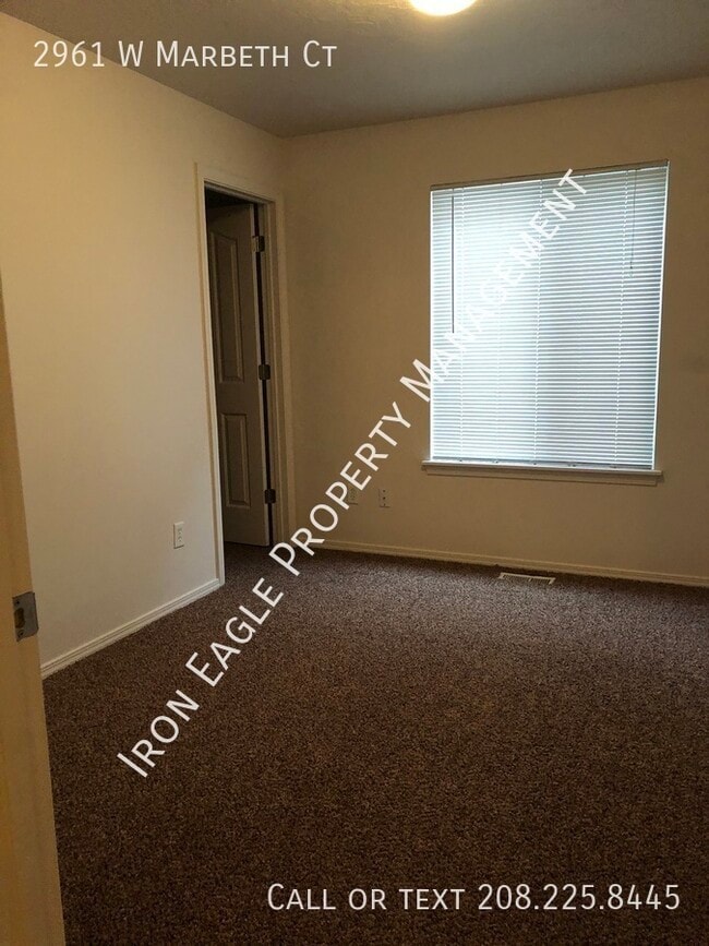 Building Photo - 2961 W Marbeth Ct