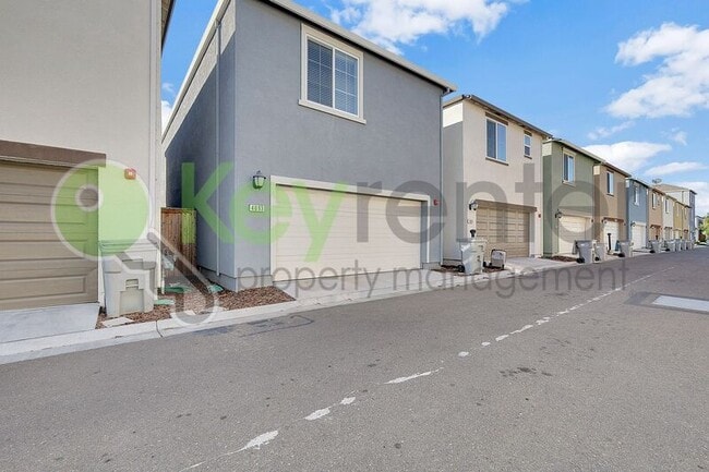 Building Photo - 4093 Southampton St