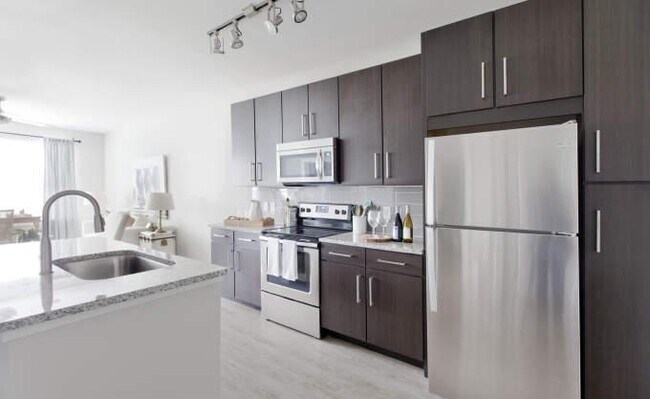 Building Photo - 2 bedroom in Dallas TX 75238