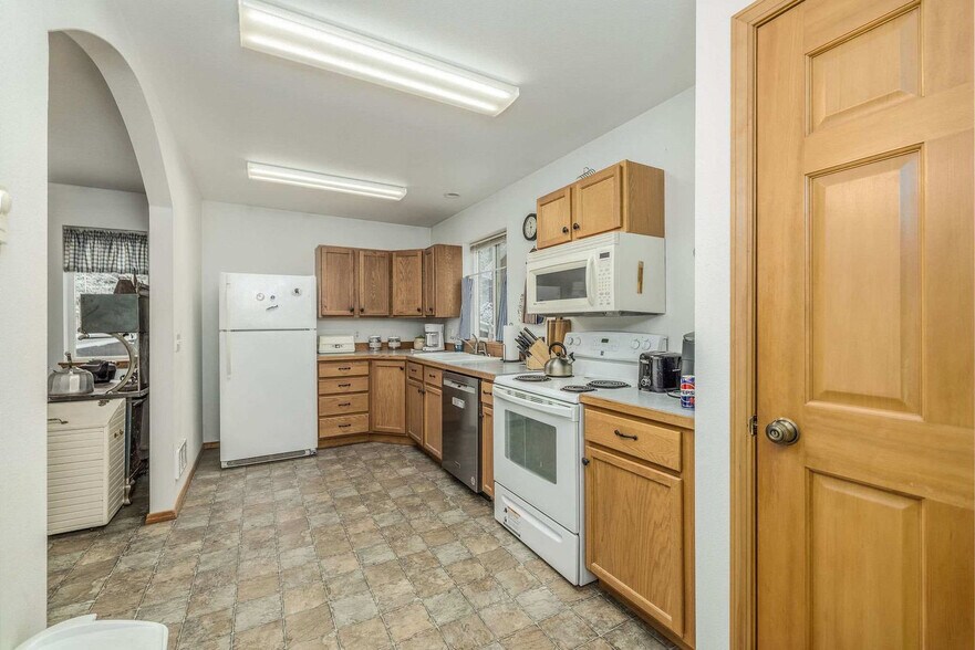 Building Photo - 22663 N Covey Ln