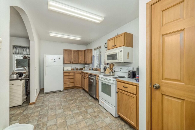 Building Photo - 22663 N Covey Ln