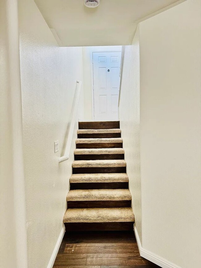 Building Photo - Great Floor Plan!!!