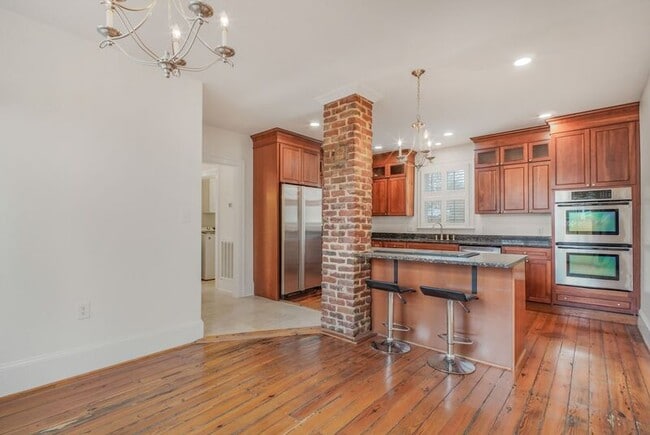 Building Photo - 204 Fauquier St