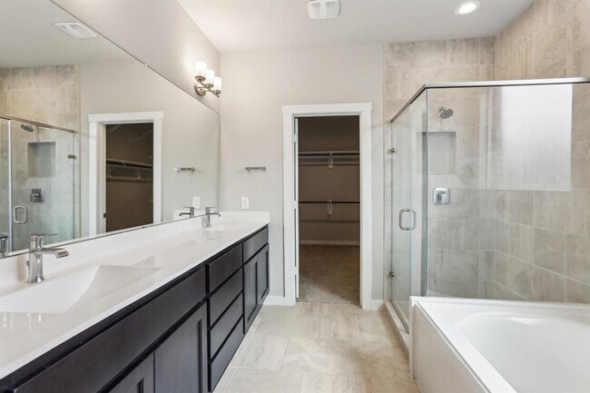 Building Photo - 29211 Pikes Peak Dr