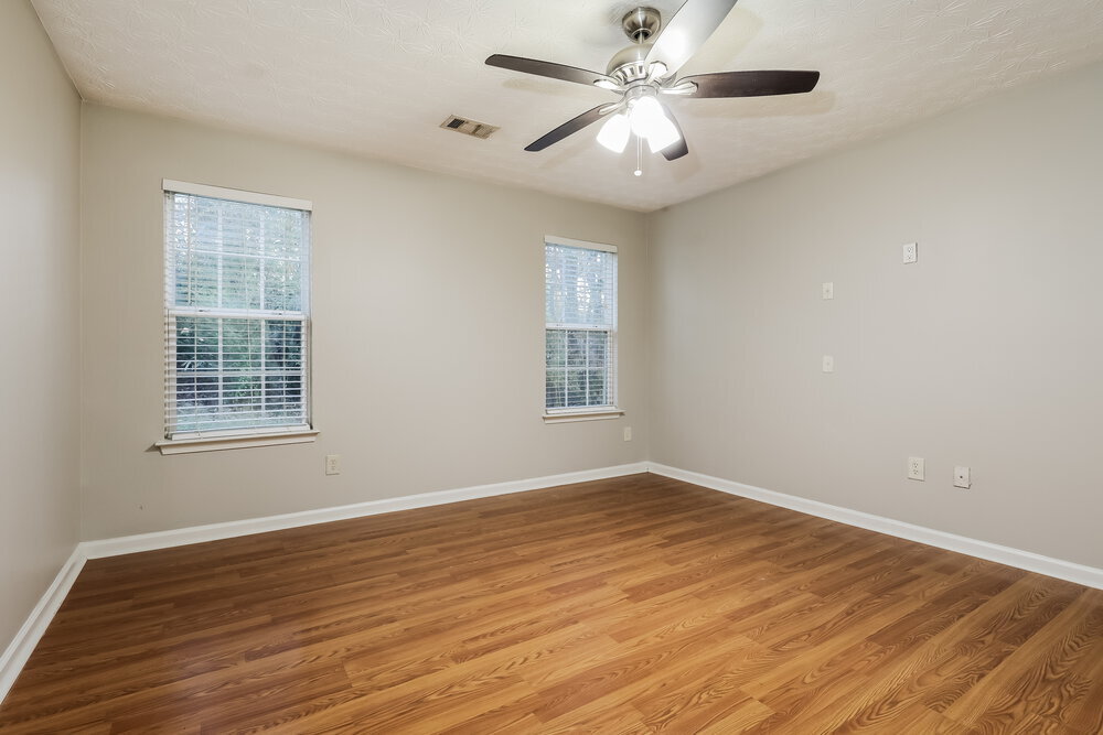 Building Photo - 10 Belmont Park Ln
