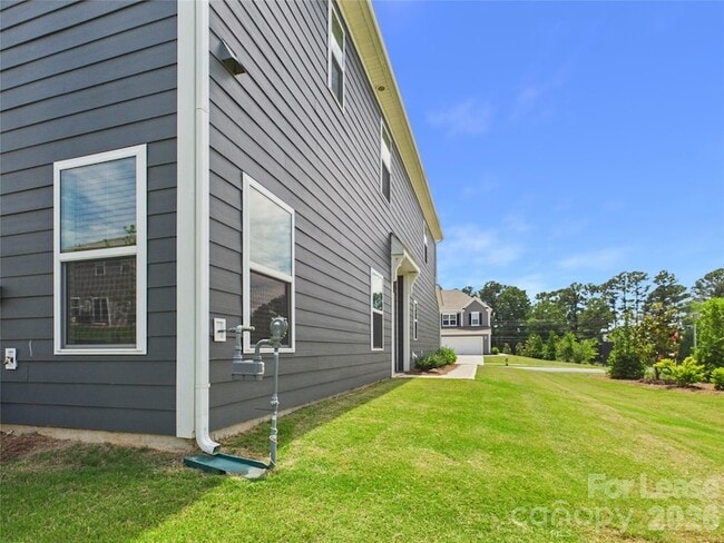 Building Photo - 2794 Yeager Dr NW