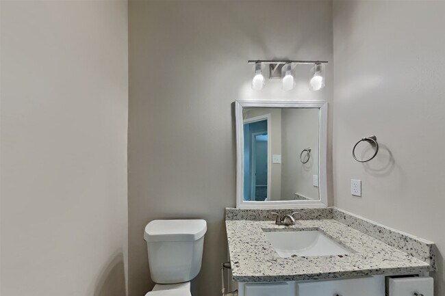 Building Photo - 17210 Brookhollow Trace Ct