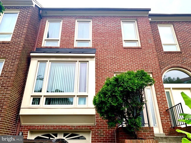 Building Photo - 1407 Templeton Pl