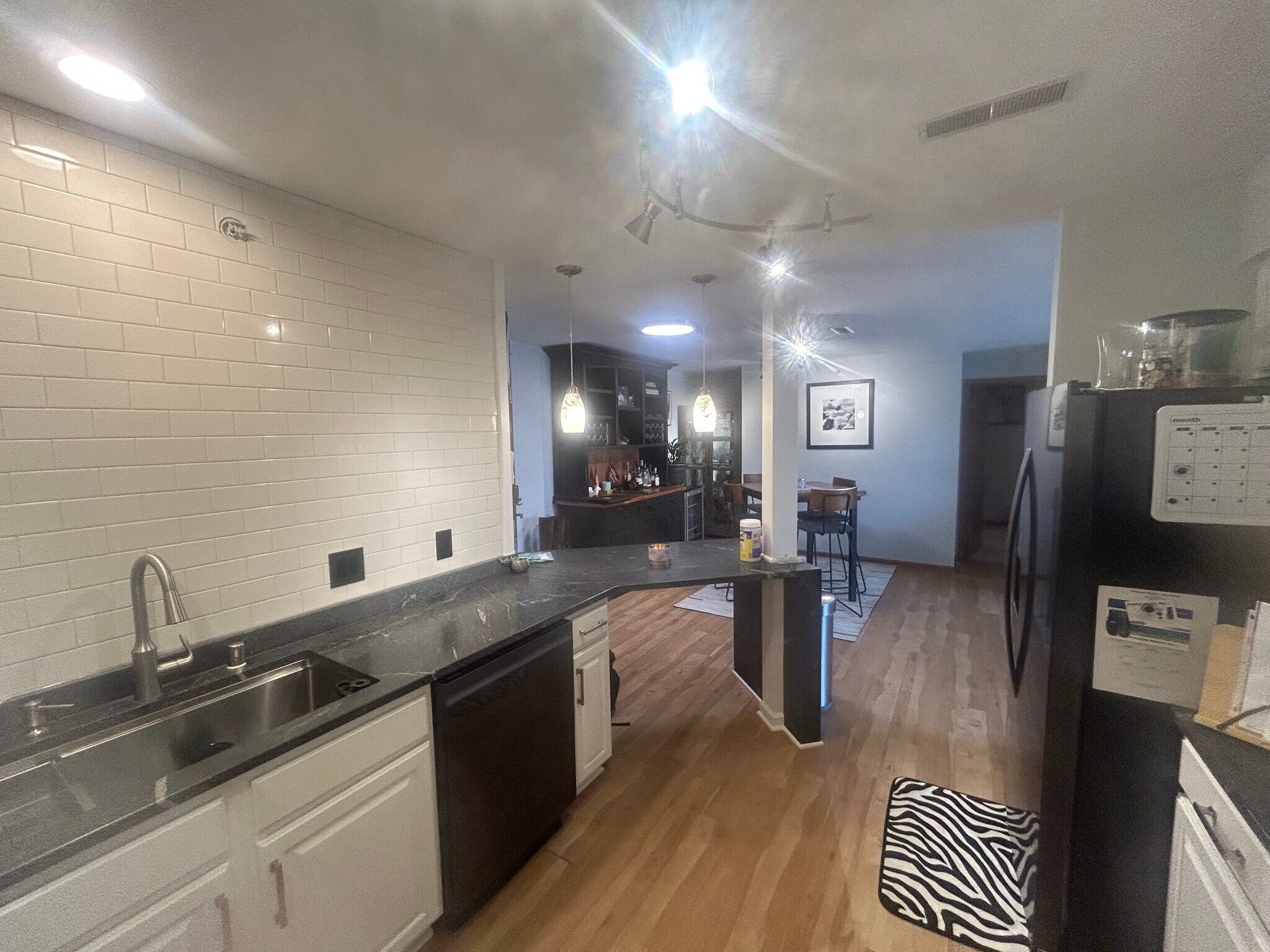 Building Photo - 530 Windstone Dr