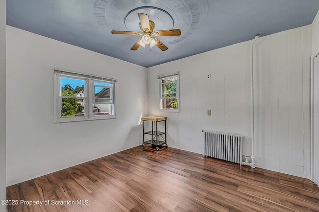 Building Photo - 2528 Boulevard Ave
