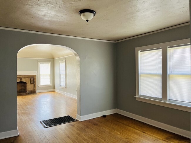 Building Photo - One bedroom duplex in North Okc!