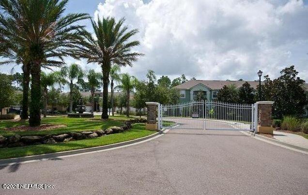 Building Photo - 13785 HERONS LANDING WAY Way