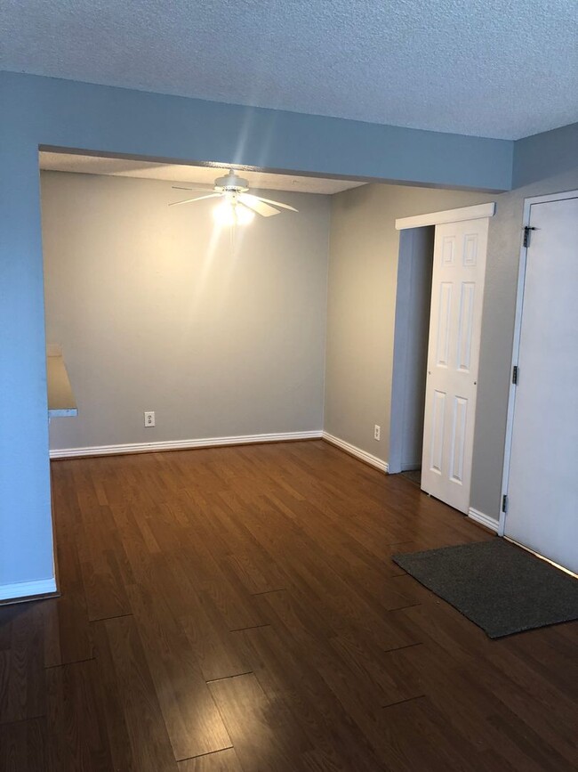 Building Photo - Two Bed, Two Bath Lakewood Condo Available...